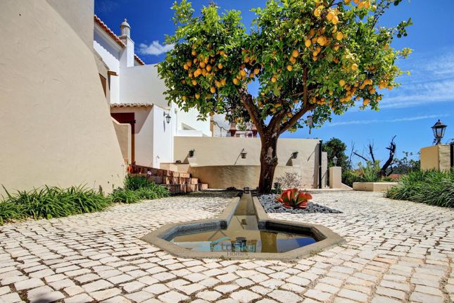 Villa for sale in Silves, Algarve, Portugal