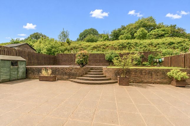 35 Gelynos Avenue, Blackwood photo 4