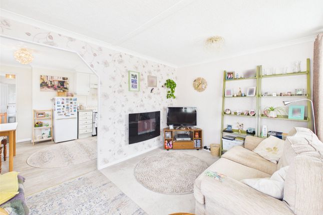 24, Greenmead Park,, Sunnyfield Lane, Cheltenham photo 3