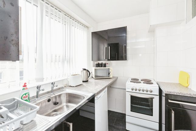 Flat for sale in Hull Road, Blackpool, Lancashire