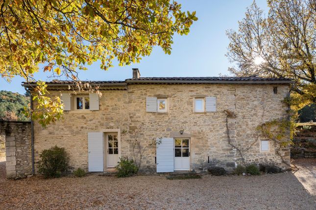 Thumbnail Farmhouse for sale in Céreste, Alpes-De-Haute-Provence, Provence-Alpes-Côte d`Azur, France