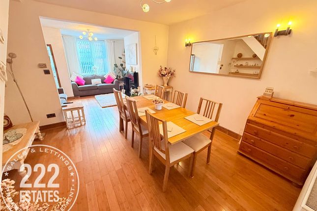 7, Taylor Street, Warrington photo 4