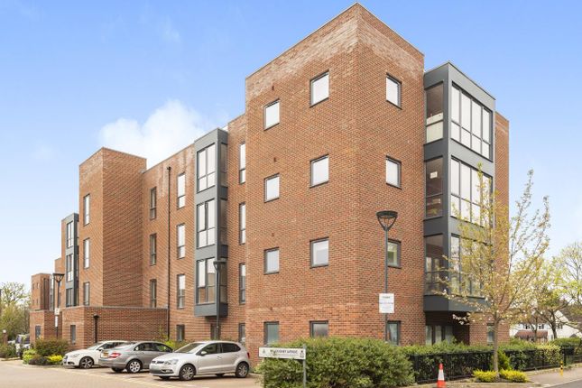 Thumbnail Flat for sale in Willoughby Avenue, Uxbridge