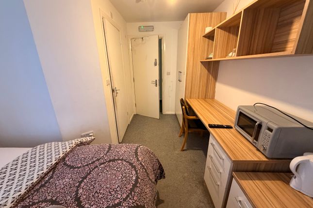Kingsley Park Terrace, NORTHAMPTON photo 3
