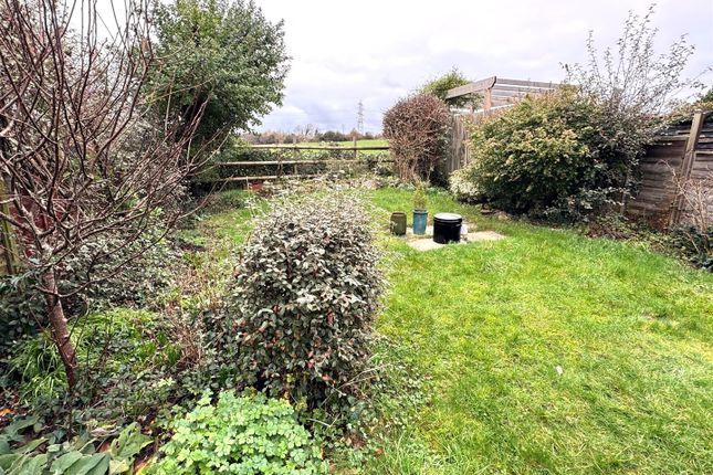 5, Putton Farm Cottages, Chickerell photo 3
