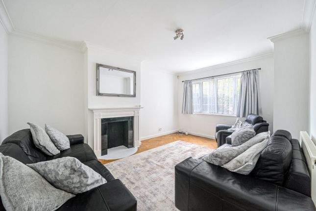 5, Forsyte Crescent, London photo 2