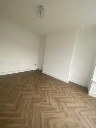 262, Rishton Lane, Bolton photo 4