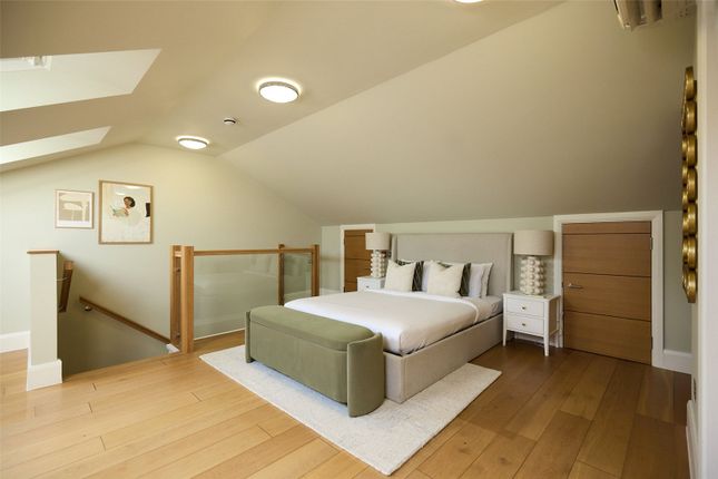 14, Queensmead, London photo 4