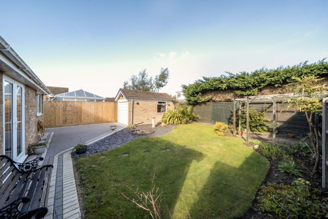 38, Torbay Drive, Grimsby photo 4