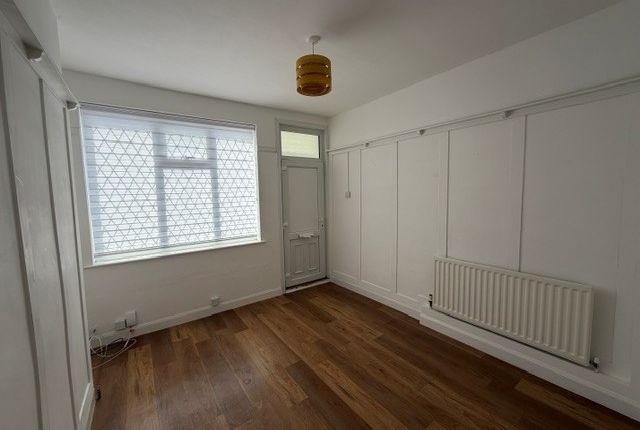 71, St Heliers Road, Cleethorpes photo 3