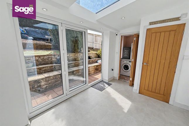1, Aster Close, Risca Newport photo 4