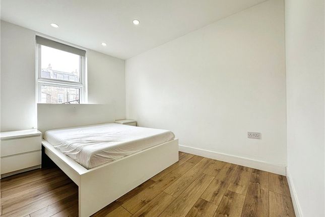 Flat 10,, 138-142, Camberwell Road, London photo 3