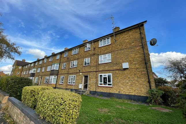 Thumbnail Flat to rent in Middlefields, Letchworth Garden City