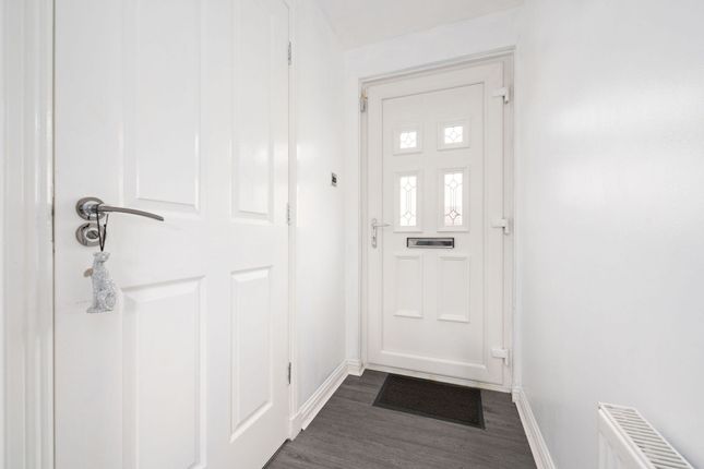 48 Peasehill Gait, Dunfermline photo 2