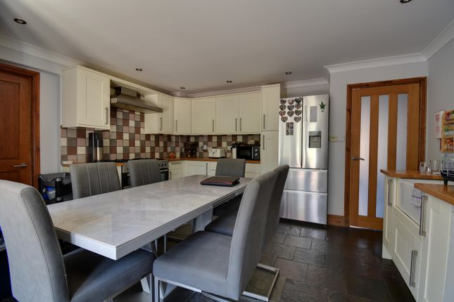 30, Station Road, Halstead photo 4