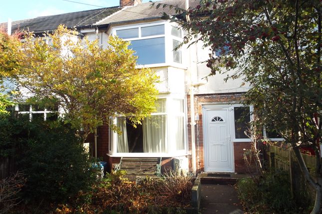Thumbnail Terraced house to rent in Victoria Gardens, Victoria Avenue, Hull