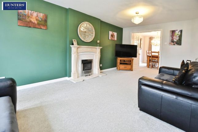 9, Willow Drive, Scunthorpe photo 2