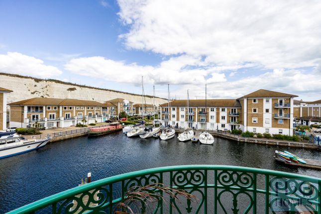Wellington Court, Flat 28-004