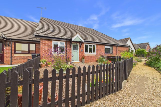 2-bed house on 22, Old Schools Court, Bury St. Edmunds, £250,000