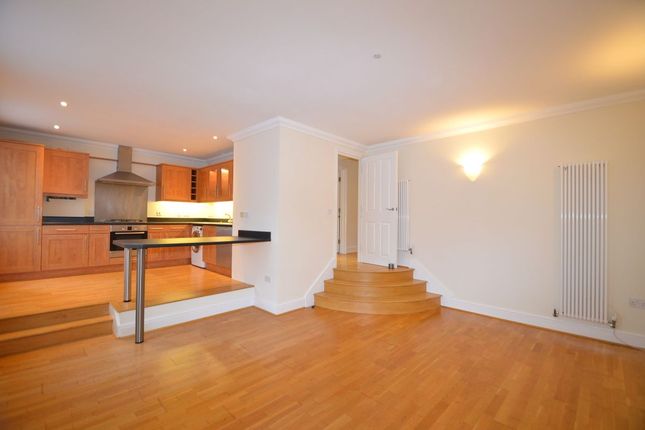 Flat to rent in Beulah Hill, Crystal Palace
