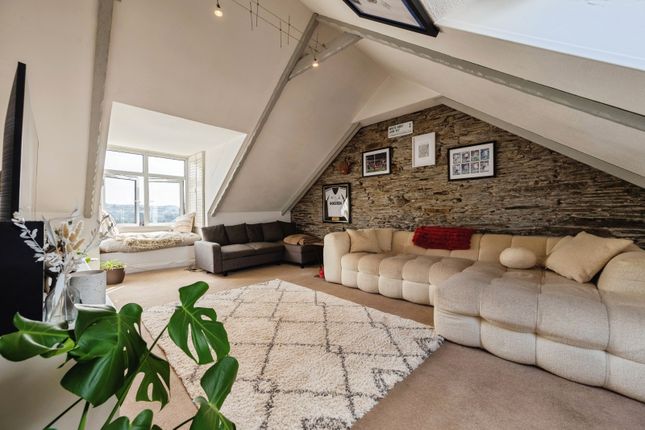 Flat 1, 14, Fernleigh Road, Cornwall photo 2