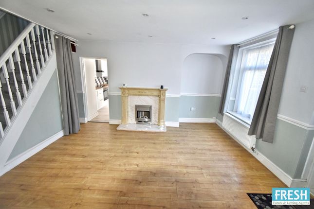 28, Fullers Row, Swansea photo 4