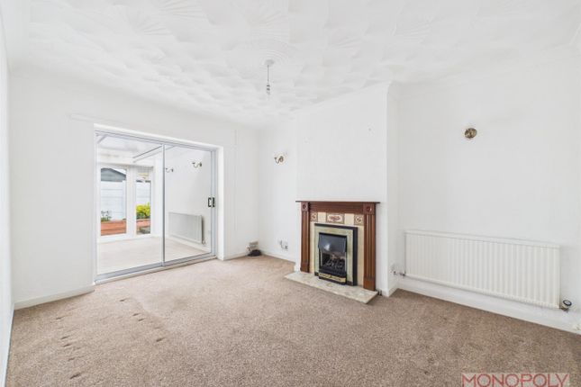 8, Crathie Place, Wrexham photo 4