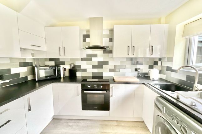 93 Ness Grove, Stoke-On-Trent photo 2