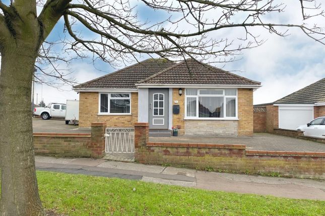 Spashett Road Lowestoft Suffolk NR32 3 Bedroom Detached Bungalow For spashett-road-lowestoft-suffolk-nr32-3-bedroom-detached-bungalow-for