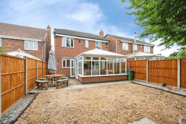 15, Woodman Close, Wednesbury photo 4