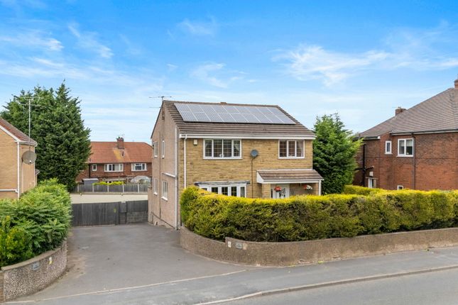 4-bed house on 39,The Steddles, Pontefract Road, Knottingley, £365,000