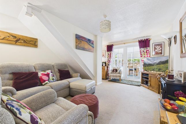24, Tallis Road, Gloucester photo 2