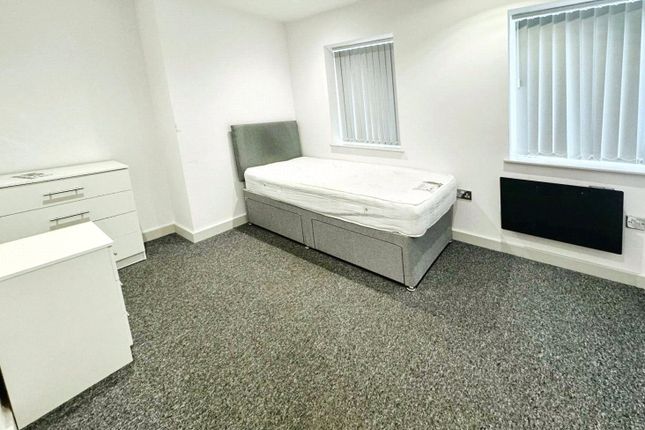Apt 16