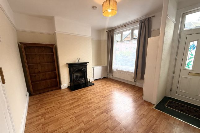 Chapel Road, Sale photo 2