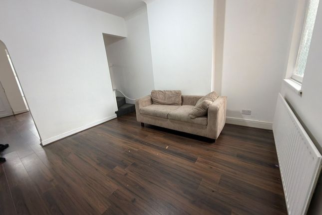 36 Duxbury Road, Leicester photo 4
