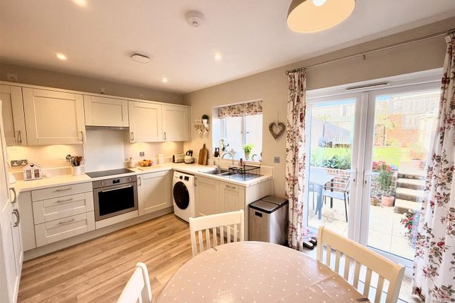 28, Merchant Crescent, Faringdon photo 4