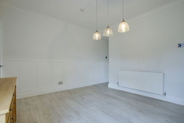 7, Woodside Road, Nottingham photo 3