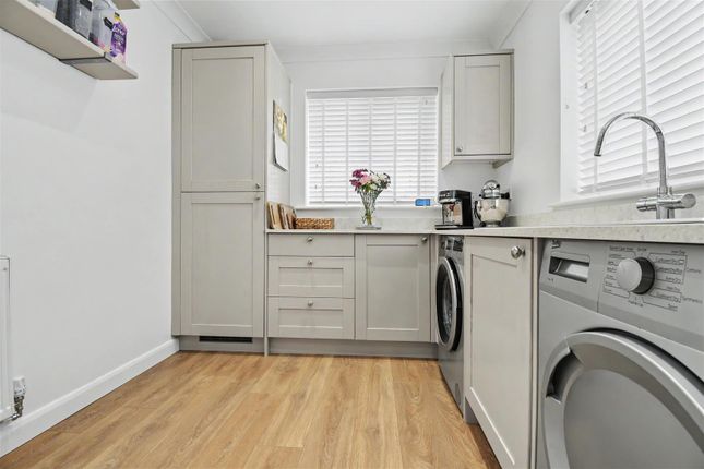 7, St. Joans Drive, Brigg photo 2