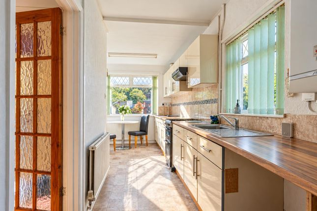 59, Fairwater Grove West, Cardiff photo 4