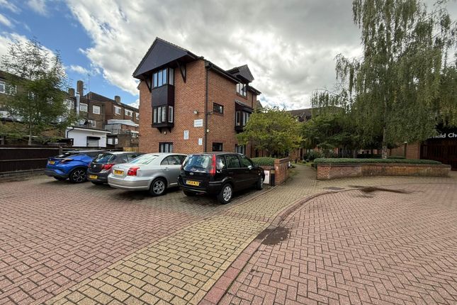 1-bed flat on Fairfield Court, Northwood Hills, £135,000