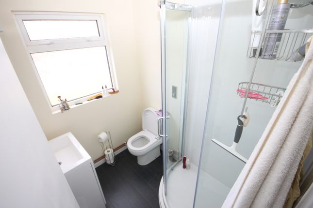 Semi-detached house for sale in Browning Road, Luton