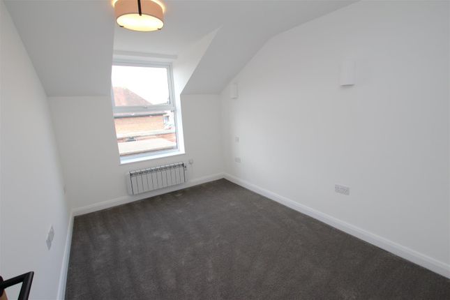Flat to rent in Apartment 11, Chapeltown Road, Bromley Cross, Bolton