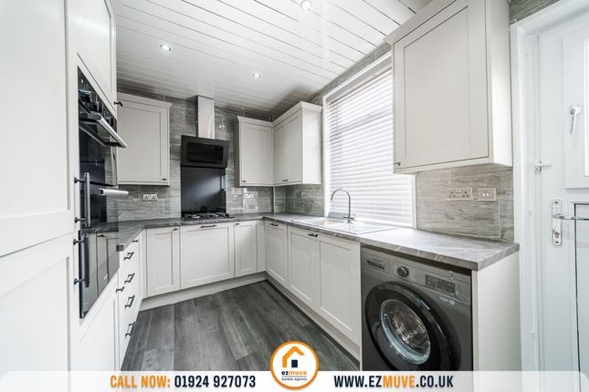 19 Farfield Avenue, Batley photo 4