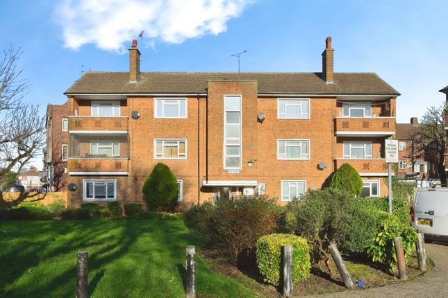 Thumbnail Flat for sale in Fryent Way, London