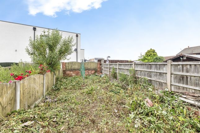 72, Womersley Road, Knottingley photo 4