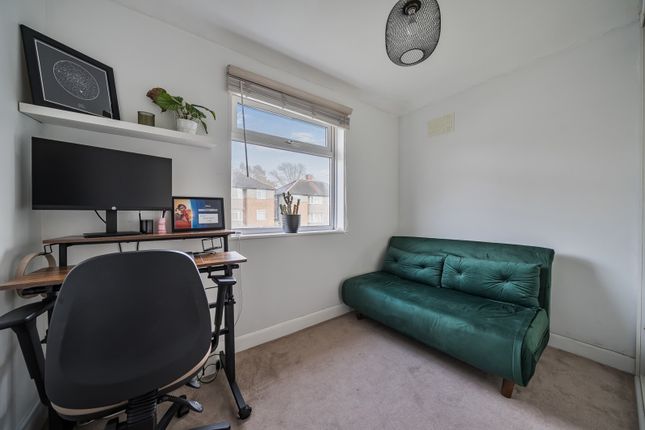 60, Meadowview Road, London photo 3
