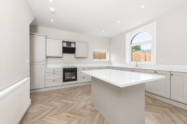 1, Barwick Road, Leeds photo 2