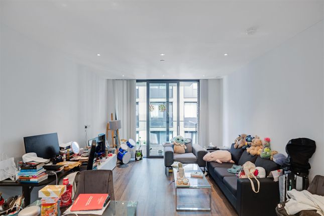 Apartment 309, 4, Catalina House, Canter Way, London photo 2