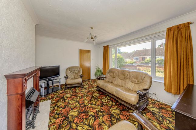 49 Axon Crescent, Stoke-On-Trent photo 4