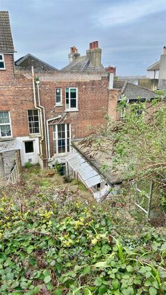 Town house for sale in St. Marys Terrace, Hastings